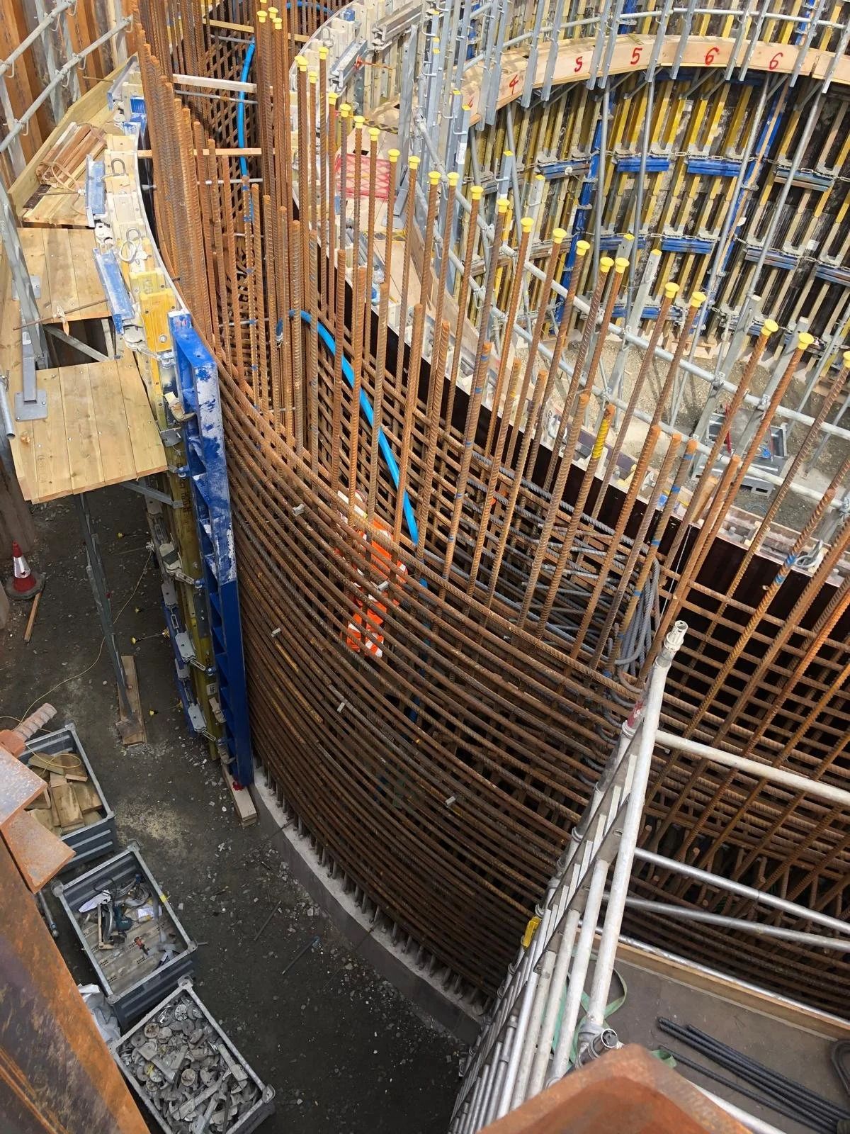 Vent shaft works from above